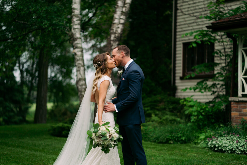 Anna & Steve Wedding Photo 17